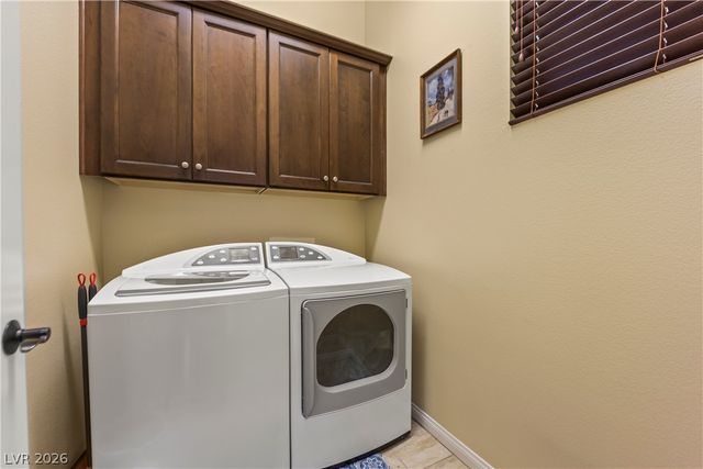 6864 Desert Island Street, Las Vegas, NV 89149