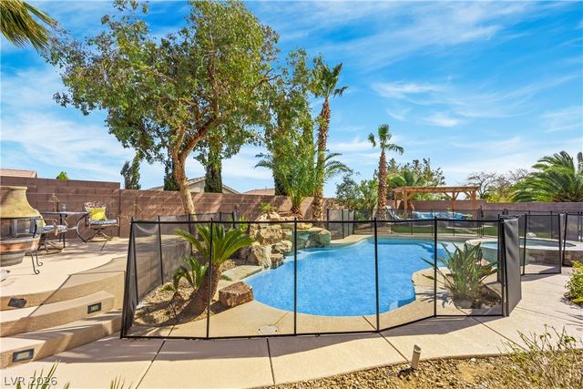 6864 Desert Island Street, Las Vegas, NV 89149