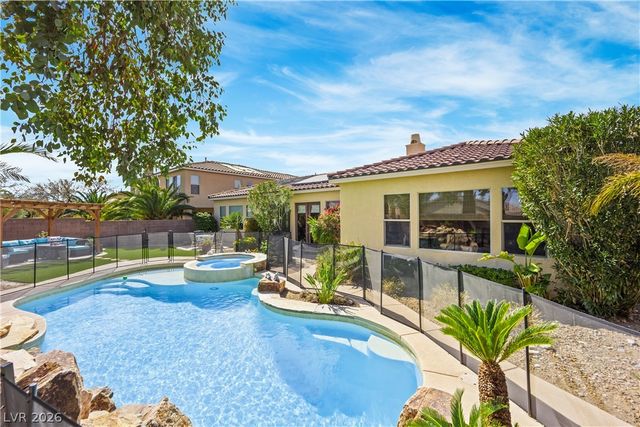 6864 Desert Island Street, Las Vegas, NV 89149