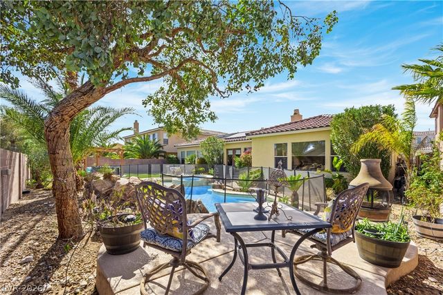 6864 Desert Island Street, Las Vegas, NV 89149