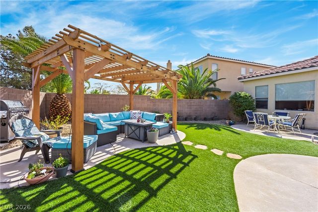 6864 Desert Island Street, Las Vegas, NV 89149