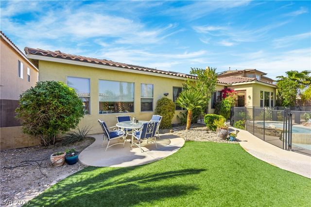 6864 Desert Island Street, Las Vegas, NV 89149