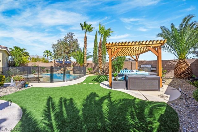 6864 Desert Island Street, Las Vegas, NV 89149