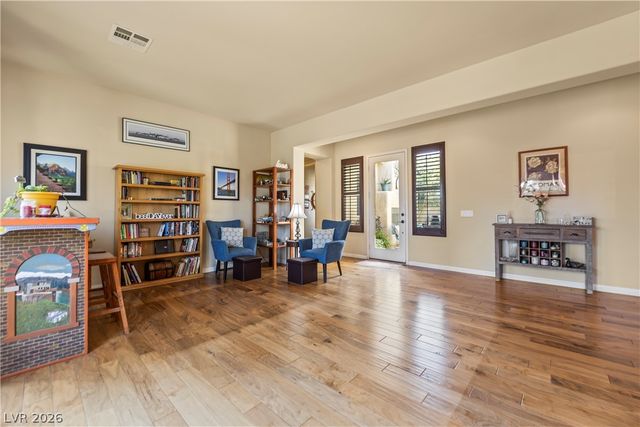 6864 Desert Island Street, Las Vegas, NV 89149