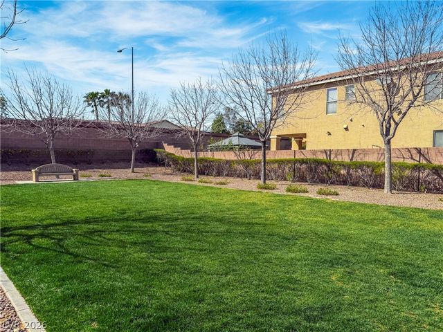 6864 Desert Island Street, Las Vegas, NV 89149