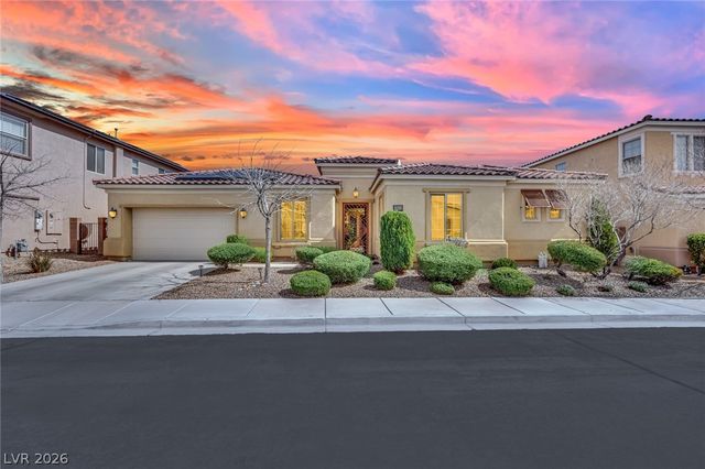 6864 Desert Island Street, Las Vegas, NV 89149