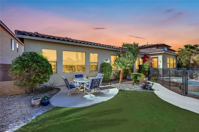 6864 Desert Island Street, Las Vegas, NV 89149