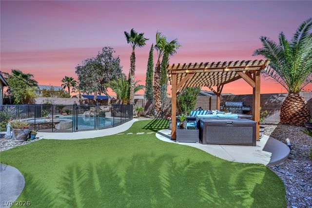 6864 Desert Island Street, Las Vegas, NV 89149