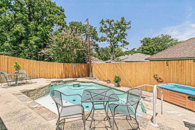 4801 Gaylewood Court, Arlington, TX 76017