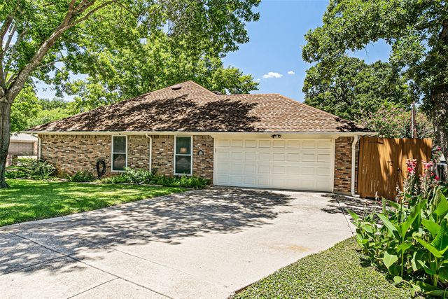 4801 Gaylewood Court, Arlington, TX 76017