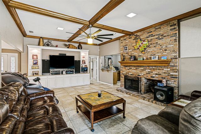4801 Gaylewood Court, Arlington, TX 76017