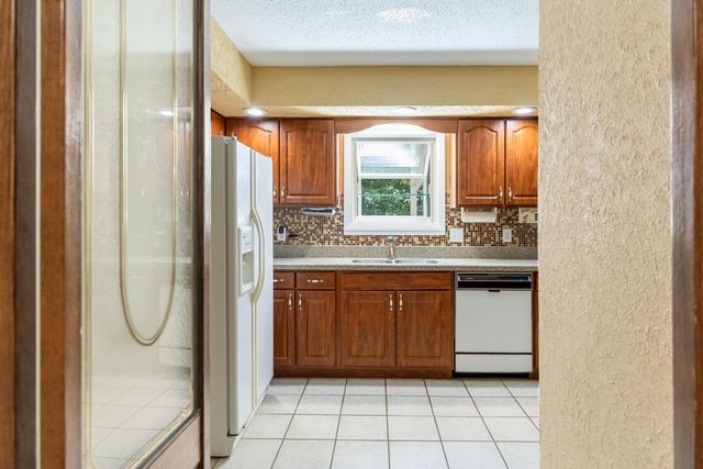 7229 Fairington Circle, Hixson, TN 37343