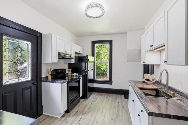 851 FRANKLIN STREET, Oshkosh, WI 54901