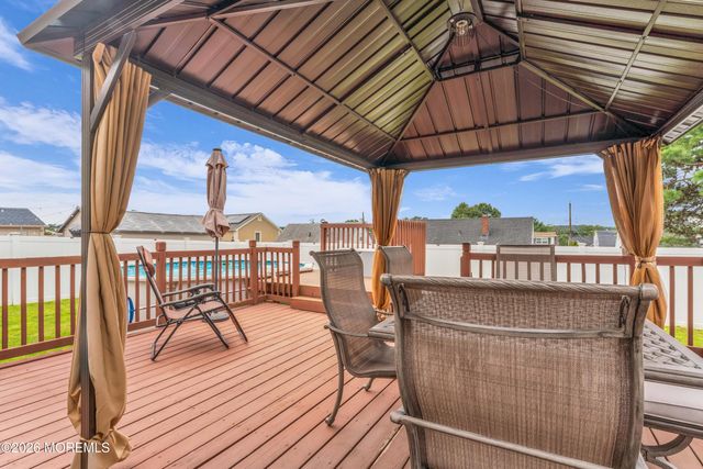 89 Wilson Avenue, Parlin, NJ 08859