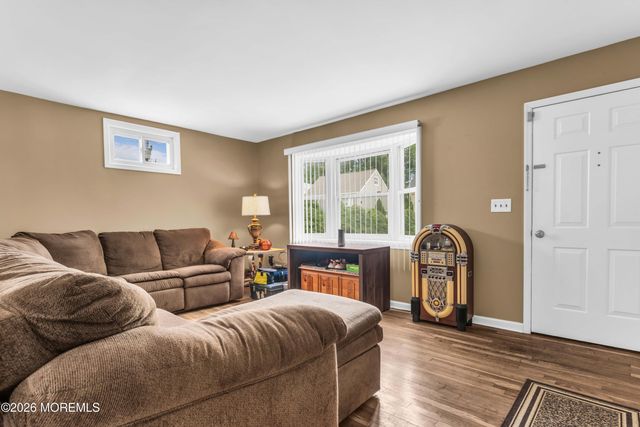 89 Wilson Avenue, Parlin, NJ 08859