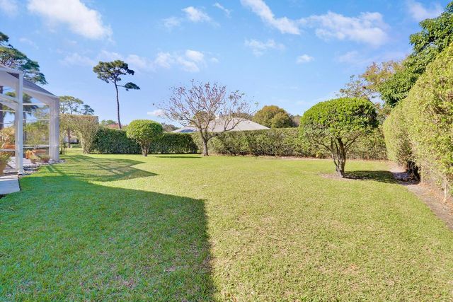 5213 Desert Vixen Road, Palm Beach Gardens, FL 33418