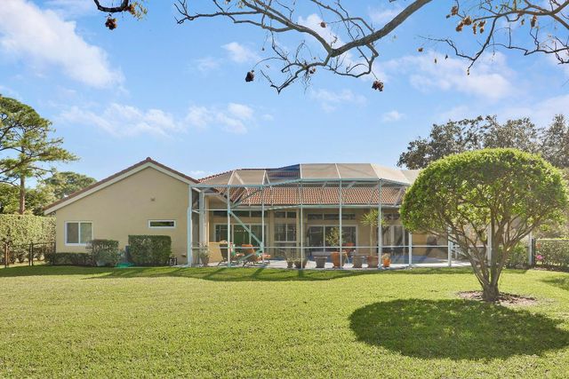 5213 Desert Vixen Road, Palm Beach Gardens, FL 33418