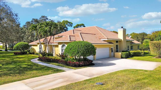 5213 Desert Vixen Road, Palm Beach Gardens, FL 33418