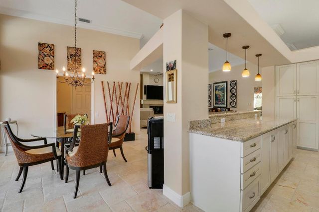 5213 Desert Vixen Road, Palm Beach Gardens, FL 33418