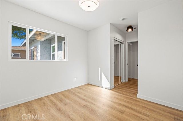 15933 Haynes Street, Van Nuys (los Angeles), CA 91406