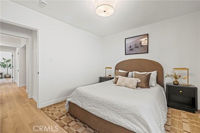 15933 Haynes Street, Van Nuys (los Angeles), CA 91406