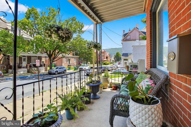 456 DOUGLASS ST, Reading, PA 19601