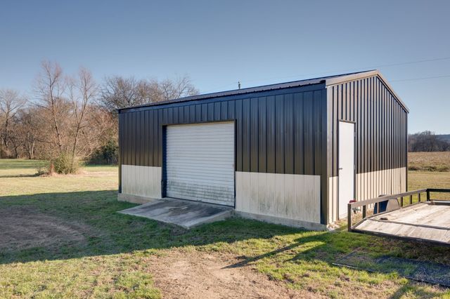 405 Shelbyville Hwy, Fayetteville, TN 37334