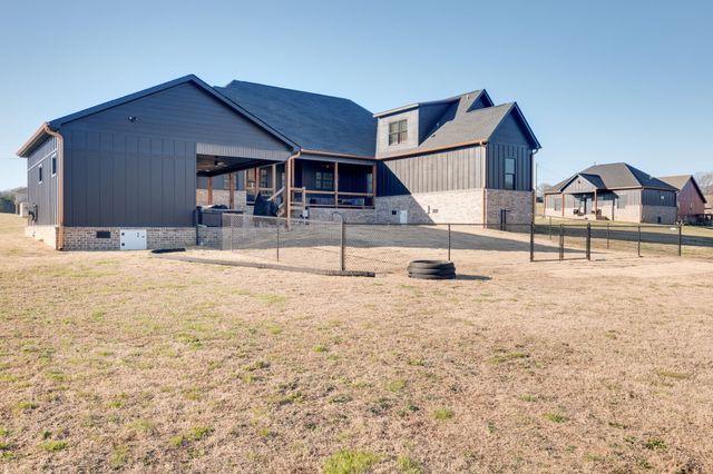 405 Shelbyville Hwy, Fayetteville, TN 37334