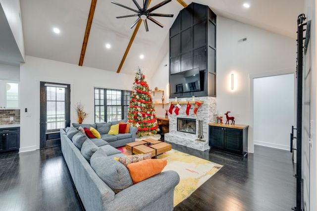 405 Shelbyville Hwy, Fayetteville, TN 37334