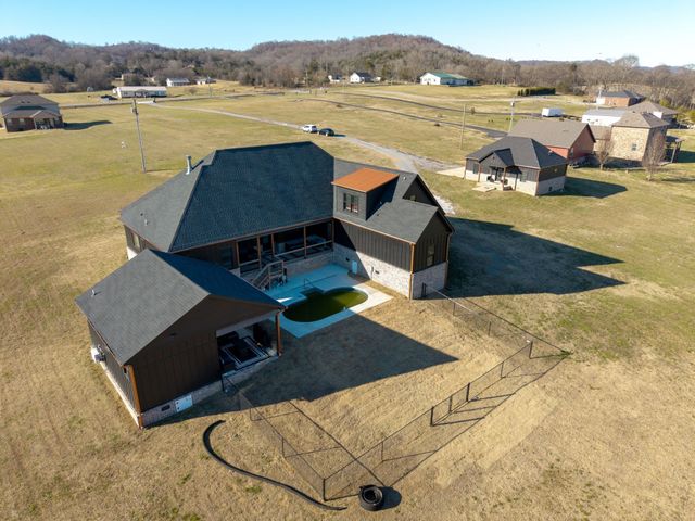 405 Shelbyville Hwy, Fayetteville, TN 37334