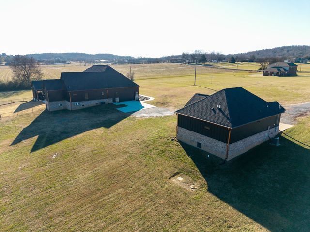 405 Shelbyville Hwy, Fayetteville, TN 37334