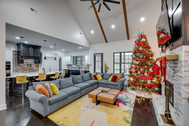 405 Shelbyville Hwy, Fayetteville, TN 37334