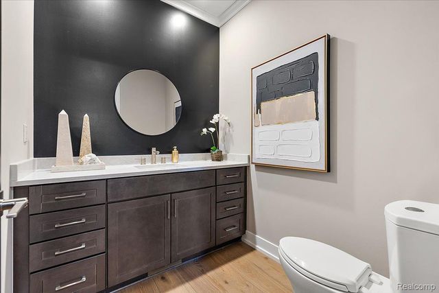 30714 Franklin Hills Court, Farmington Hills, MI 48335