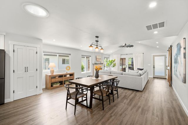 13146 Torrey Pines Dr, Auburn, CA 95602