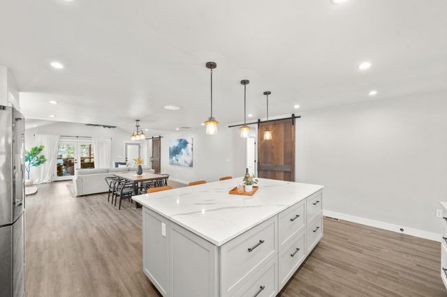 13146 Torrey Pines Dr, Auburn, CA 95602