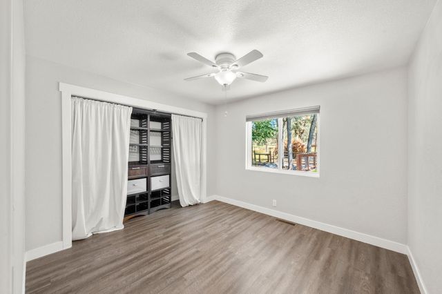 13146 Torrey Pines Dr, Auburn, CA 95602