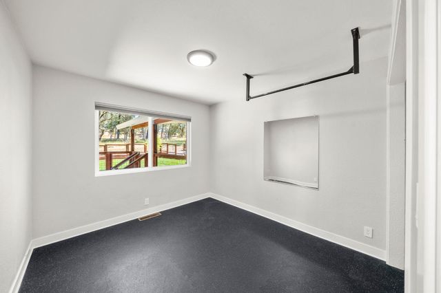 13146 Torrey Pines Dr, Auburn, CA 95602