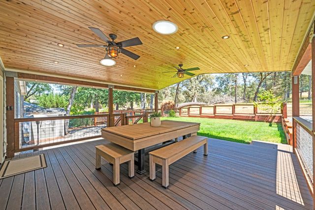 13146 Torrey Pines Dr, Auburn, CA 95602