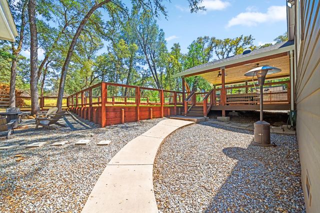 13146 Torrey Pines Dr, Auburn, CA 95602