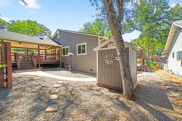 13146 Torrey Pines Dr, Auburn, CA 95602