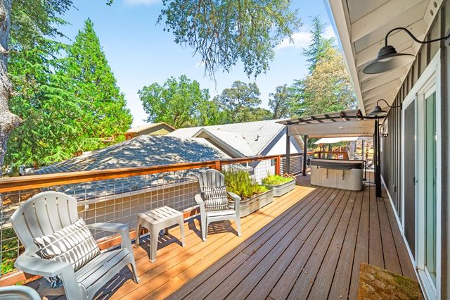 13146 Torrey Pines Dr, Auburn, CA 95602