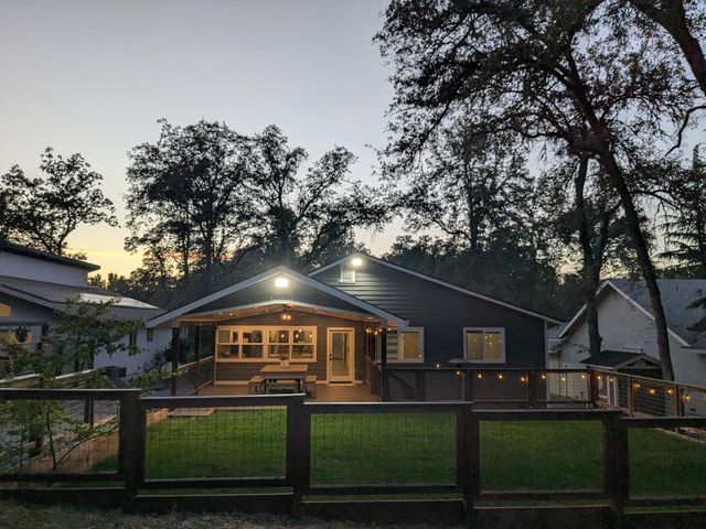 13146 Torrey Pines Dr, Auburn, CA 95602