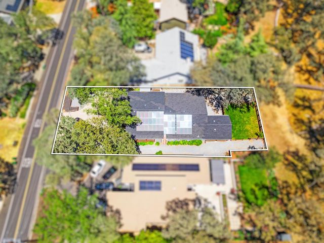 13146 Torrey Pines Dr, Auburn, CA 95602
