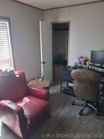 18435 S 80th West Avenue, Mounds, OK 74047