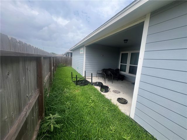 2609 Katie Ct, Corpus Christi, TX 78414