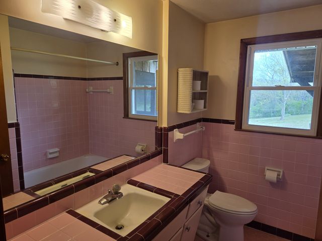 608 Burgundy Dr, Madison, TN 37115