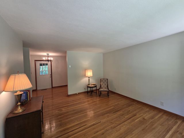 608 Burgundy Dr, Madison, TN 37115
