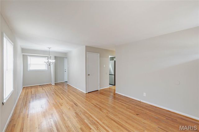 337 Lancashire Road, St Louis, MO 63137