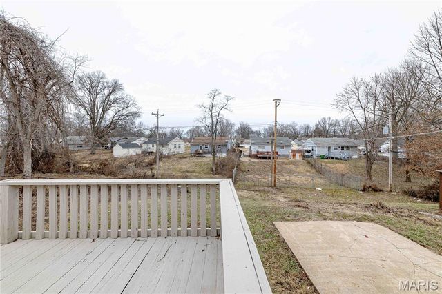 337 Lancashire Road, St Louis, MO 63137