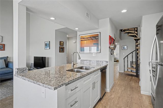 620 S Fulton Beach 705, Rockport, TX 78382